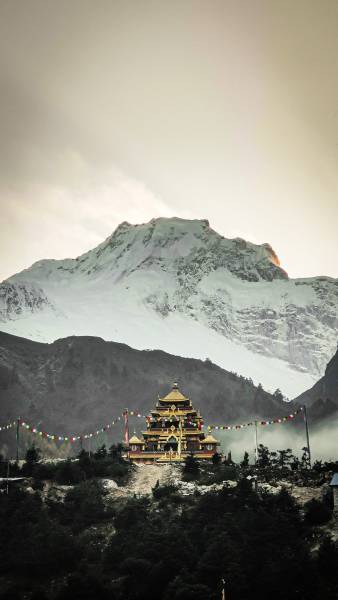 Manaslu circuit trekk- Himalaje, Nepal