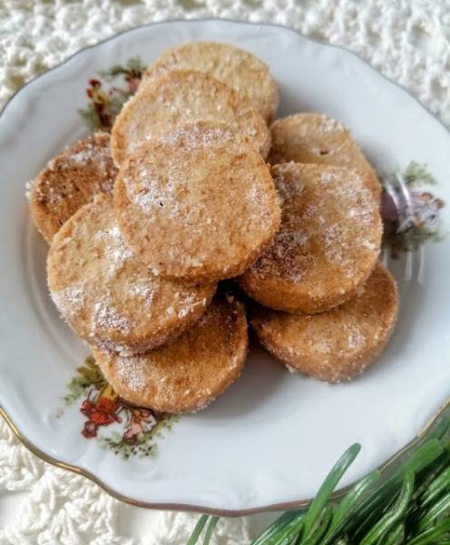 Czeskie ciasteczka orzechowe, czyli słynne Masarykovo cukroví (ciasteczka Masaryka)