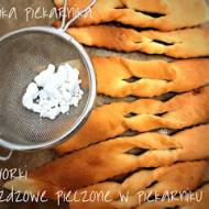 Faworki drożdżowe pieczone w piekarniku