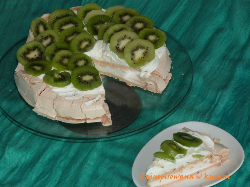 Pavlova z kiwi