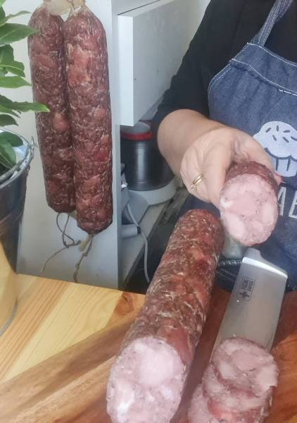 Domowa kiełbasa żywiecka pieczona w Airfryer