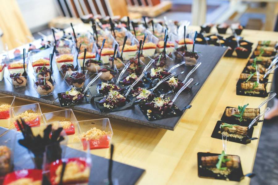 Wypożyczalnia sprzętu gastronomicznego – tajemnica sukcesu każdej imprezy