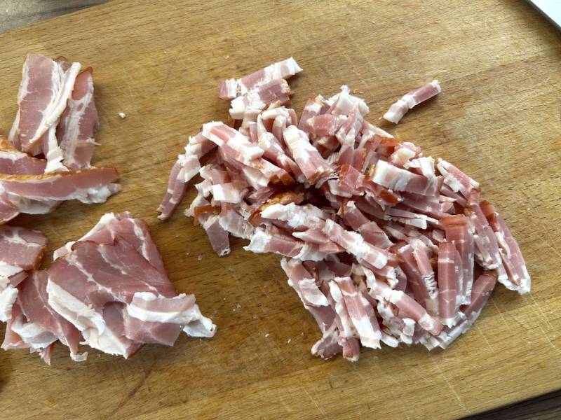 Zapiekanka ziemniaczana ze szparagami i boczkiem