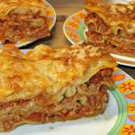 Lazania z mięsem mielonym i beszamelem-pyszne danie (Lasagne) +FILM