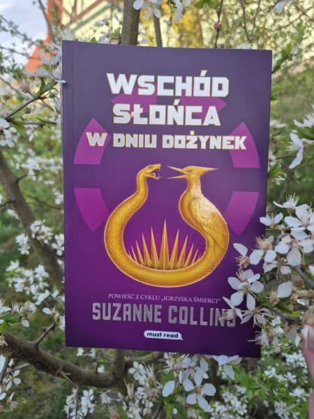 Wschód słońca w dniu dożynek. Igrzyska śmierci. Tom 5 Suzanne Collins