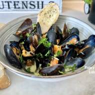 Mule w białym winie i śmietanie (Moules marinières)