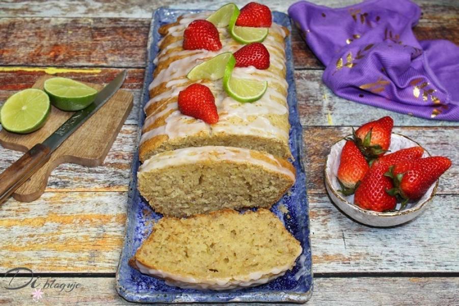 Babka limonkowa z kaszą jęczmienną pęczak