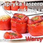 Papryka faszerowana ryżem, cukinią i pomidorami