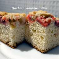 Ciasto drożdżowe / Drożdżówka z truskawkami i rabarbarem