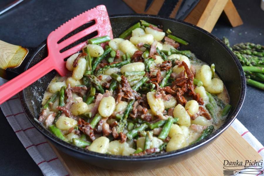 Gnocchi z zielonymi szparagami