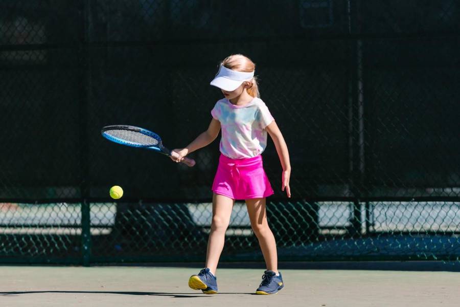 Padel dla najmłodszych. Jak przygotować ekwipunek dla dziecka?