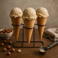 Lody orzechowe w wafelkach