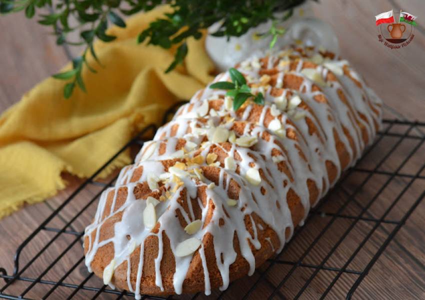 BABKA MIGDAŁOWA ZAPARZANA