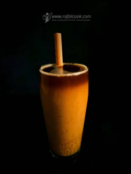 Orange Bubble Cold Brew z nutą mleka owsianego z miodem
