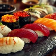 Odkryj świat sushi: przewodnik smakosza po rodzajach sushi