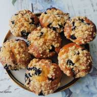 Muffinki z jagodami i kruszonką