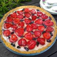 Tarta z budyniem, owocami oraz galaretką