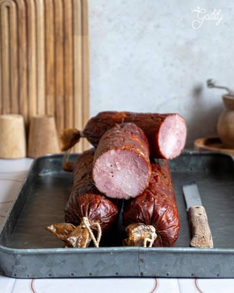 Kiełbasa żywiecka wędzona podsuszana
