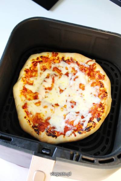 Pizza margherita z frytkownicy