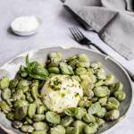 Bób z serem burrata