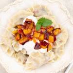 Pierogi ze śliwkami