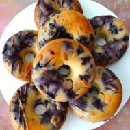 Bezglutenowe donuty migdałowe z borówkami