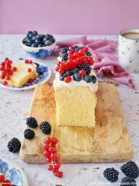 Babka cytrynowa z kremem ricotta