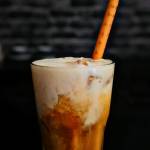 Tropikalne cold brew – podróż w smaku