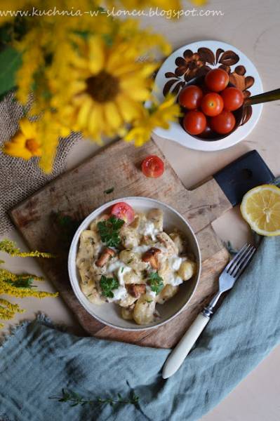 Gnocchi w kremowym sosie ziołowym z kurkami na początek babiego lata