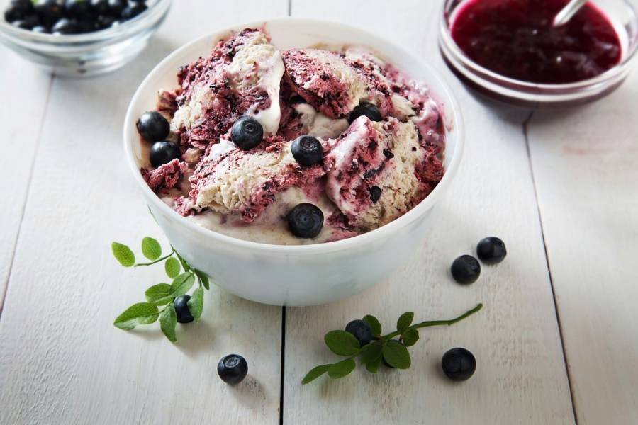 Domowe lody i sorbety – letnie przepisy bez maszynki