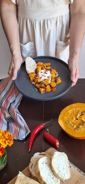 Śniadanie pełne aromatu - pieczona dynia w roli głownej.