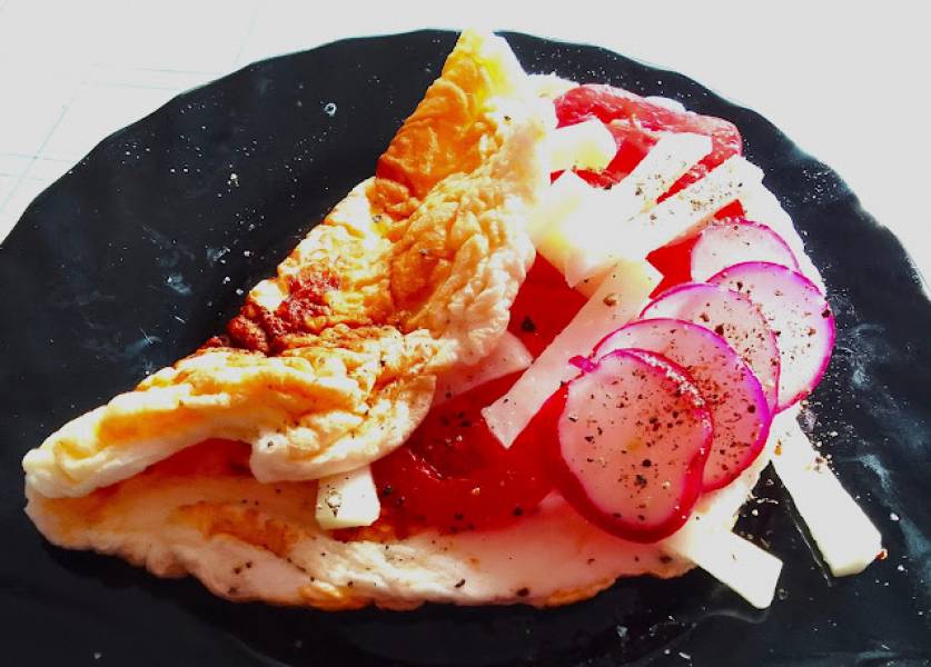 Omlet białkowy z warzywami