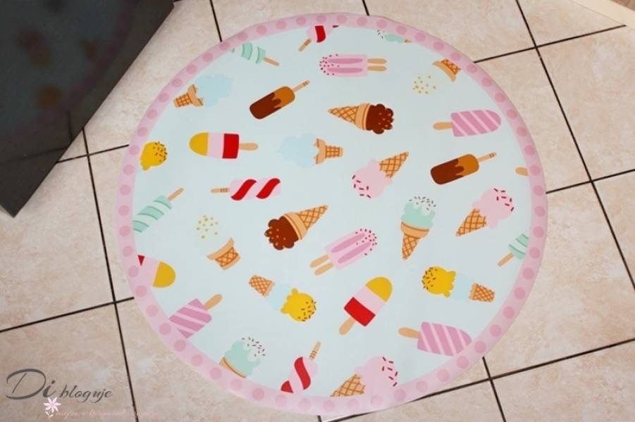Lody nie tylko latem. Ten dywan winylowy pasuje wszędzie!