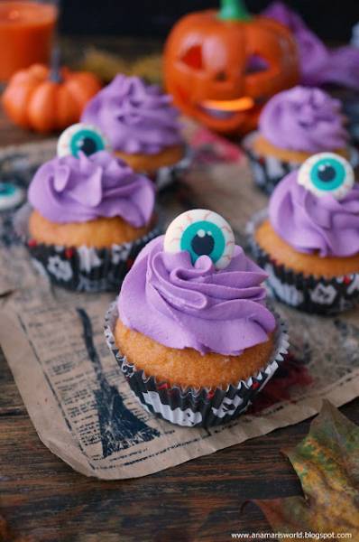 Halloweenowe cytrynowe cupcake