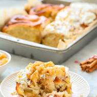 Puszyste cynamonki z kremem