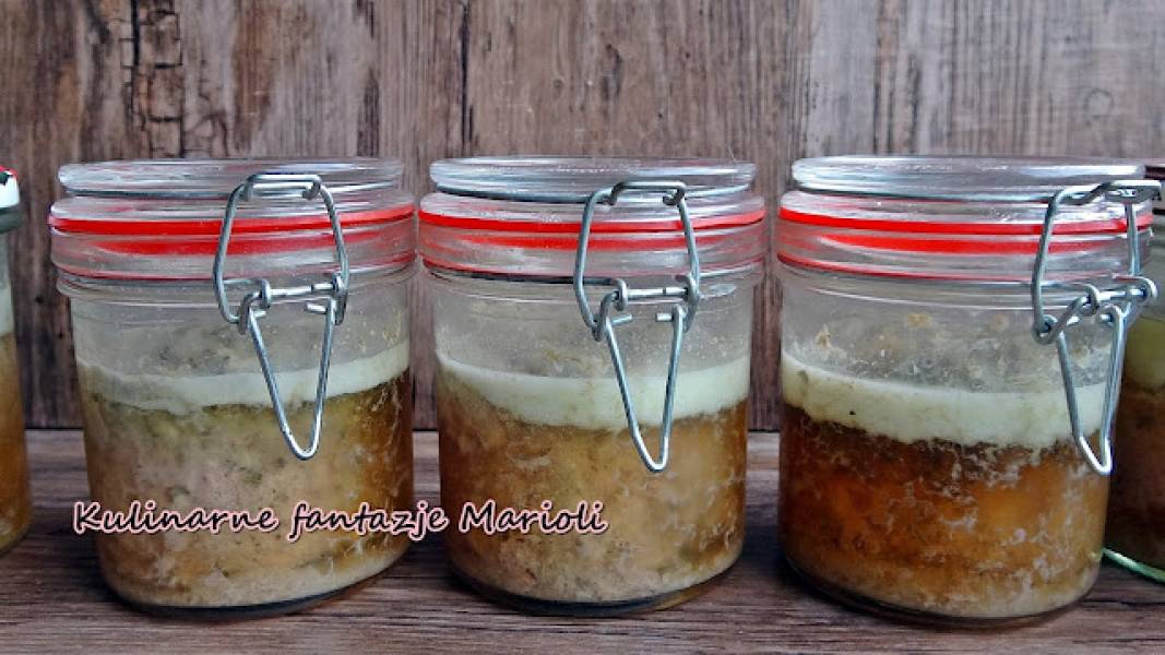 KONSERWA PASTERYZOWANA Z GALARETKĄ  +  FILMIK