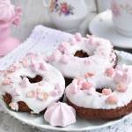 Drożdżowe oponki z lukrem