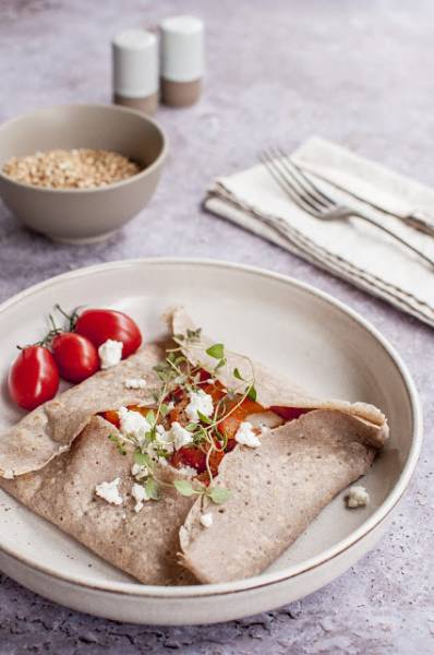Naleśniki gryczane z papryką i jajkiem galettes bretonnes