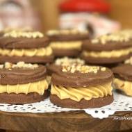 Markizy czekoladowo- maślane z kajmakiem