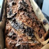 Chlebek bananowy z orzechami