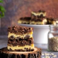 Sernik z jabłkami i kruszonką