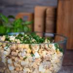 Sałatka z kurczakiem i marynowanymi pieczarkami