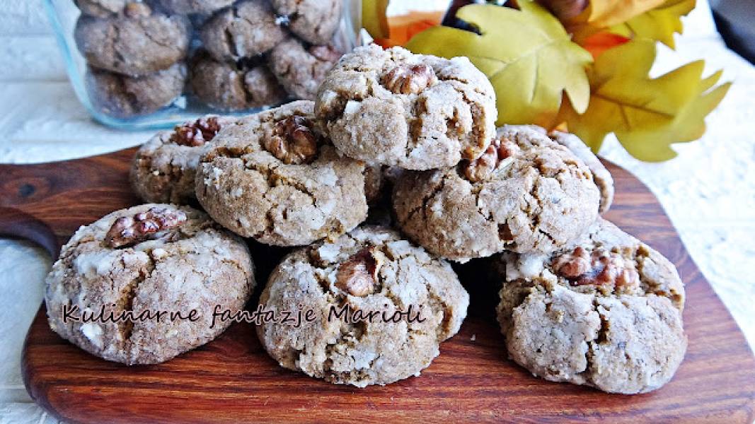 CIASTKA Z ORZECHÓW WŁOSKICH  +   FILMIK