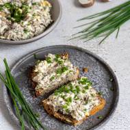 Pasta pieczarkowa z jajkiem