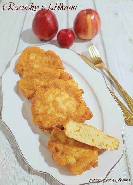 Racuchy z jabłkami
