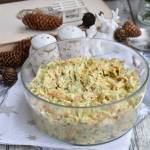 Sałatka do obiadu z kapusty pekińsiej i marchewki