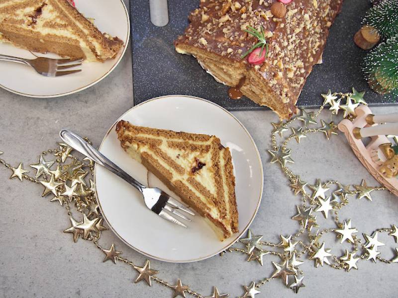 Chatka korzenna – świąteczny sernik gotowany bez pieczenia