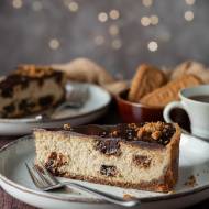 Sernik z musem z suszonych śliwek
