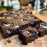 Szybkie ciasto a'la piernik z wiśniami