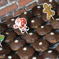 MINI PIERNICZKI Z MARCEPANEM